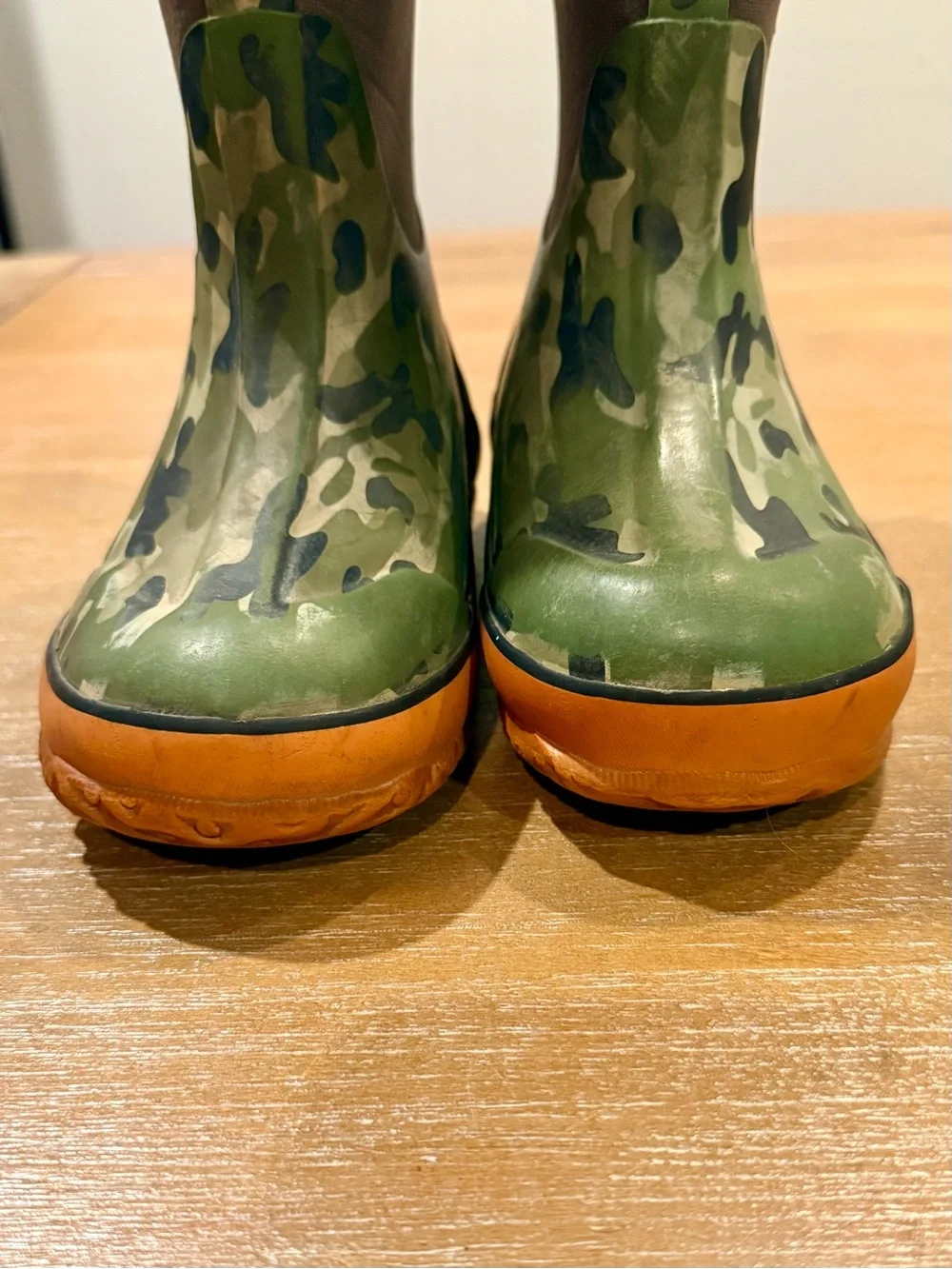 Bogs Kids Classic Boots Insulated Pull On Handle Winter Snow Camo Size 11
